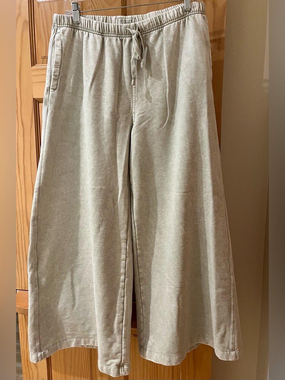 AMERICAN EAGLE  Wide Leg sweatpants M